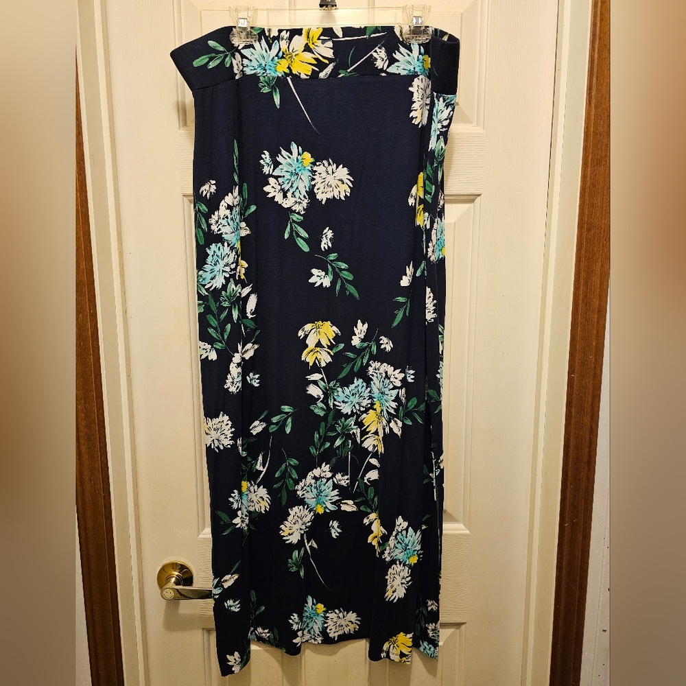 a.n.a. Navy Floral Print Women's Maxi Skirt - XXL - Picture 4 of 6